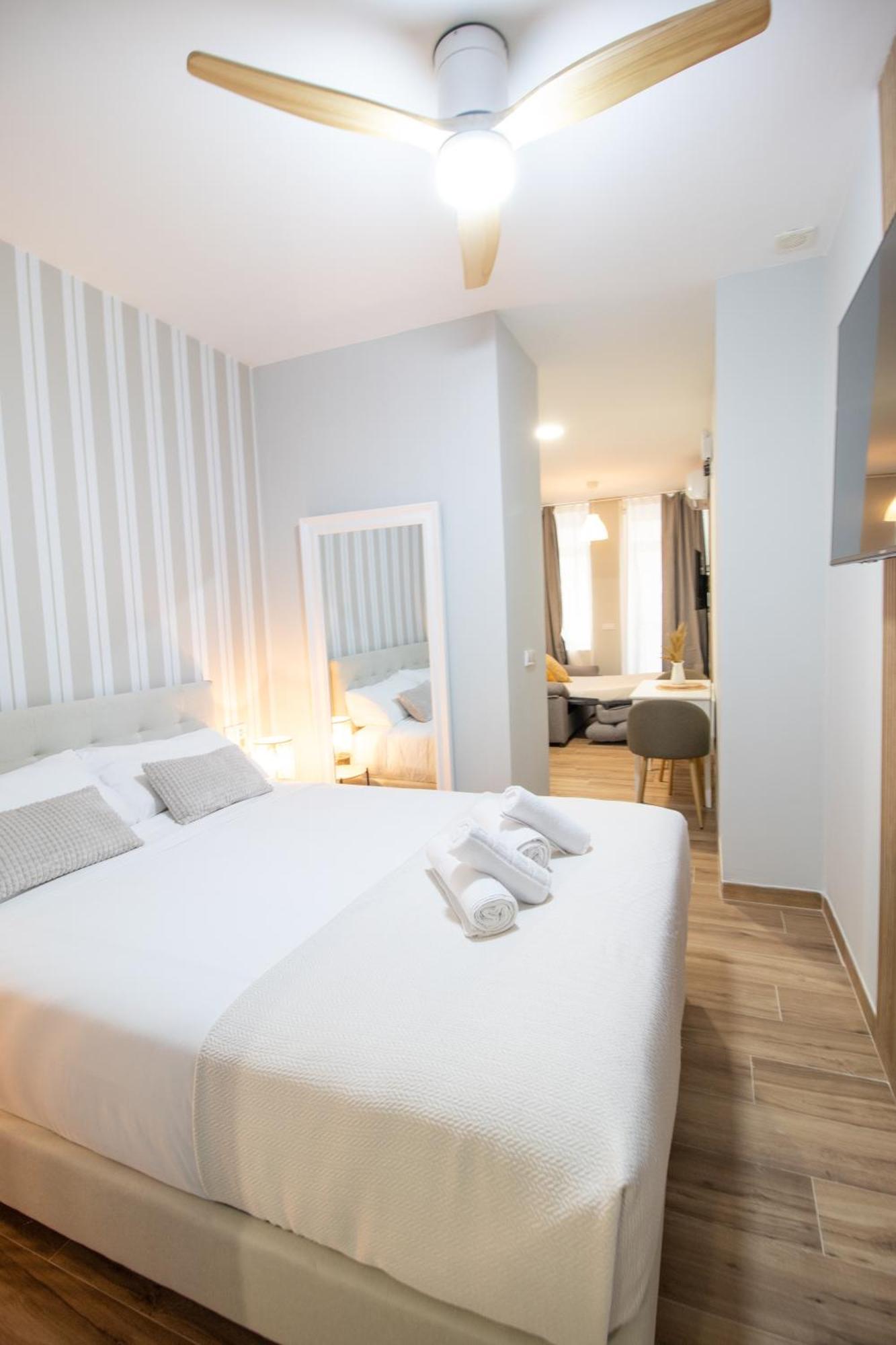 Suite Parque Del Turia By Concept Flats Valenza Esterno foto